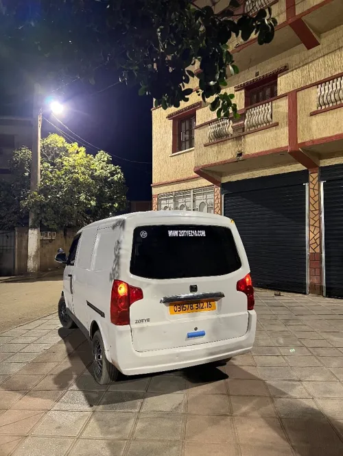 Zotye Z10 2012 