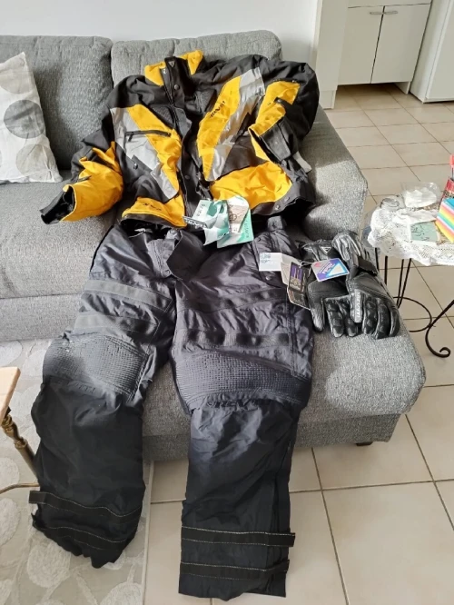 Tenu de moto 
