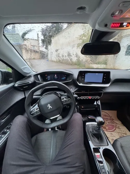 Peugeot 208 2023 Allure Pack