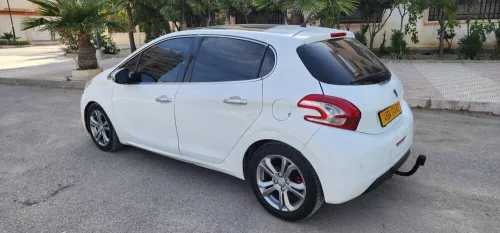 Peugeot 208 2014 Allure