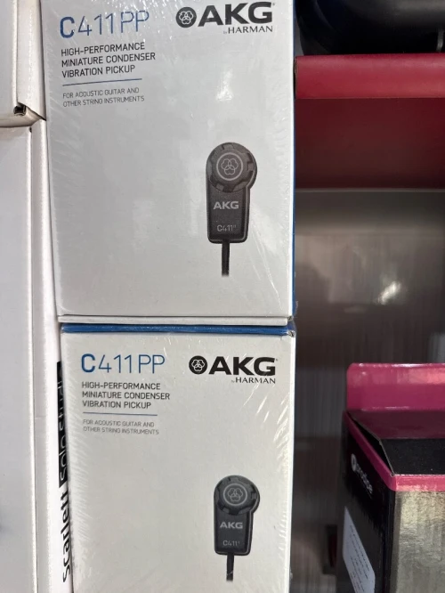 Pasties AKG c411p