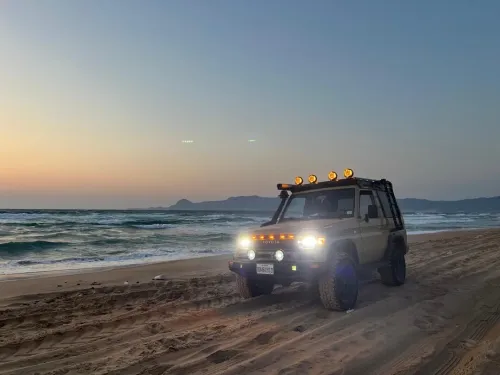 Toyota Land Cruiser 1993 Court