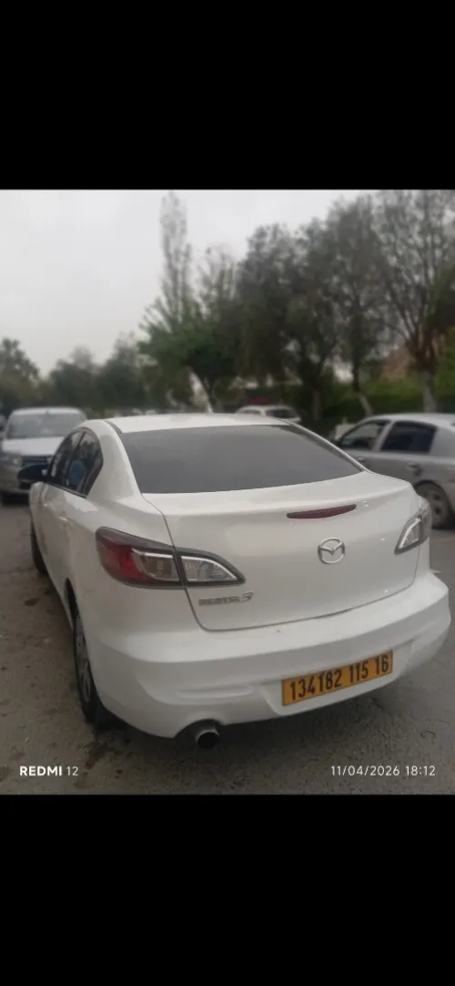 Mazda 3 box 2015 3 box