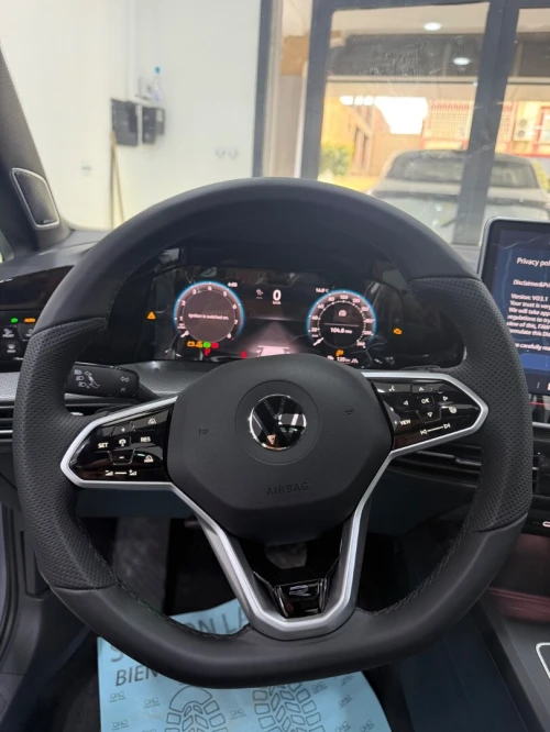 Volkswagen Golf 8 2026 R-Line