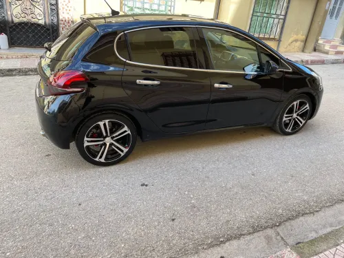 Peugeot 208 2018 GT Line