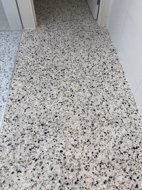 Granito Coulé Et Ponçage