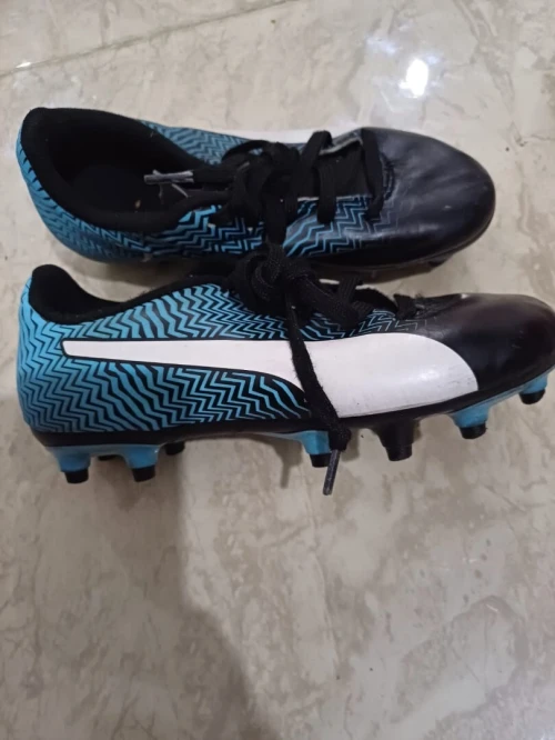 Crampons noir et bleu