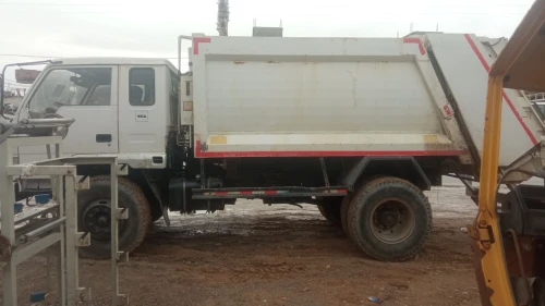 Camion benne tassuse Banne tassuse شاحنة قمامة 2017