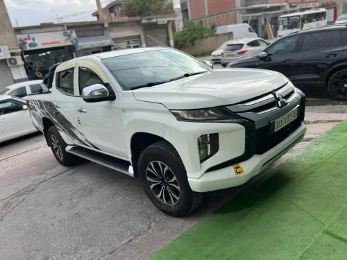 Mitsubishi L200 2022 Doube cabine Evolution