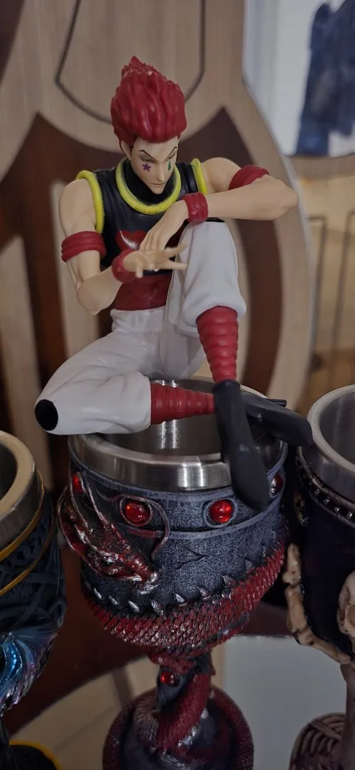 Des figurine et tasses