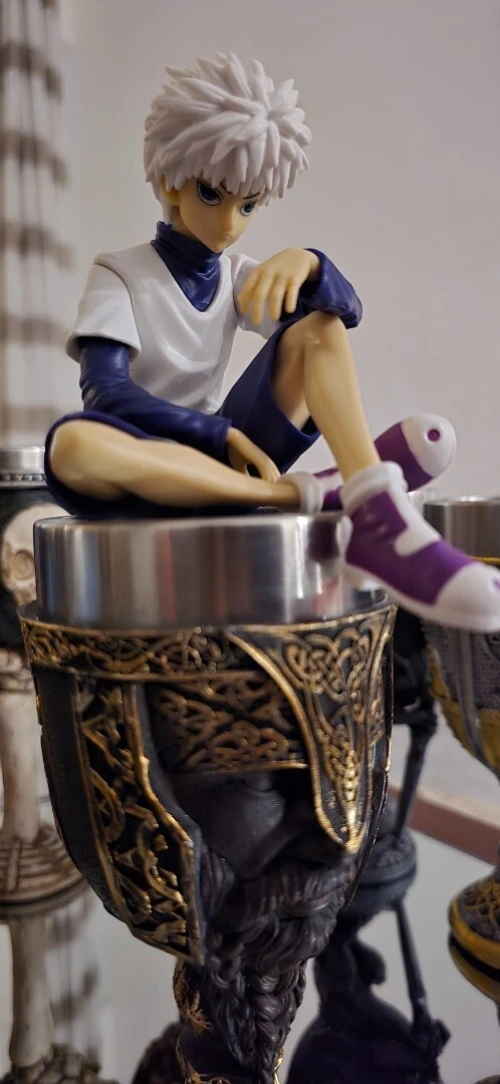 Des figurine et tasses