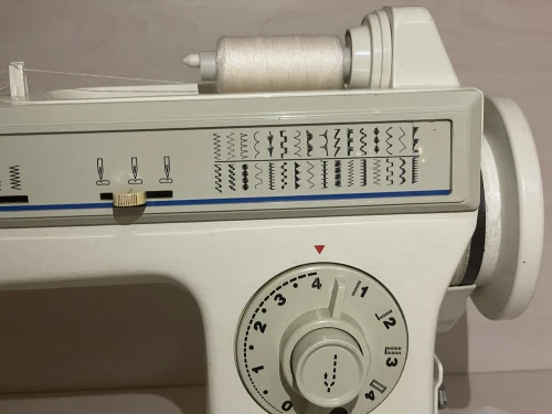 Machine a coudre ماكنة خياطة