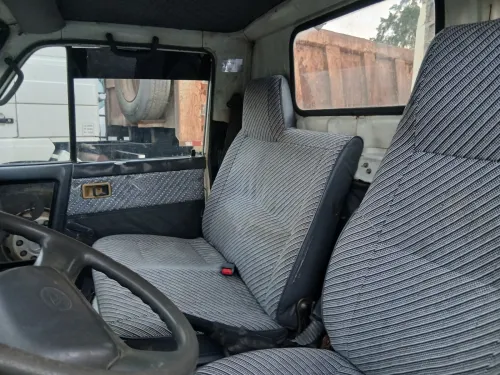 Toyota Delta 2004