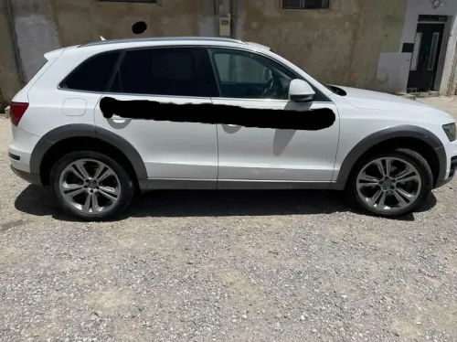 Audi Q5 2011 Off Road