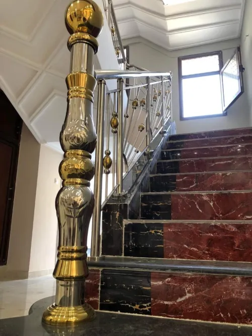 Rampe d'escalier en inox garde-corps en verre cabine de douche