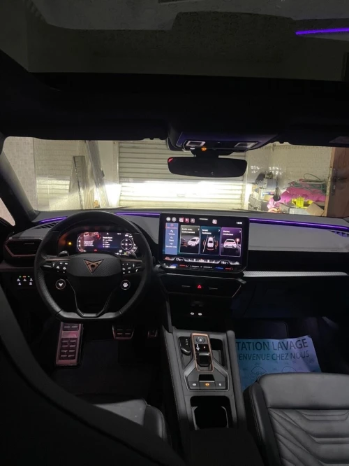 Cupra  Leon 2025 