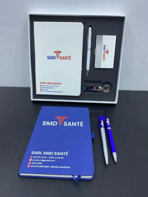 Cadeaux pou fin d'année : bloc note stylo calendrier porte carte clé usb ....