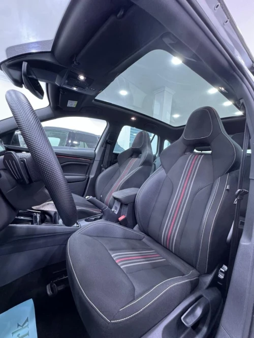 LOCATION DE VOITURE