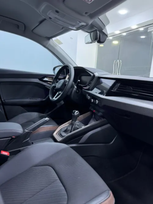 LOCATION DE VOITURE DE LUX