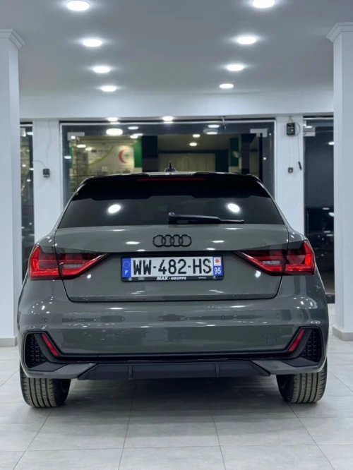 LOCATION DE VOITURE