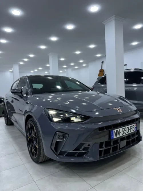 LOCATION DE VOITURE DE LUX