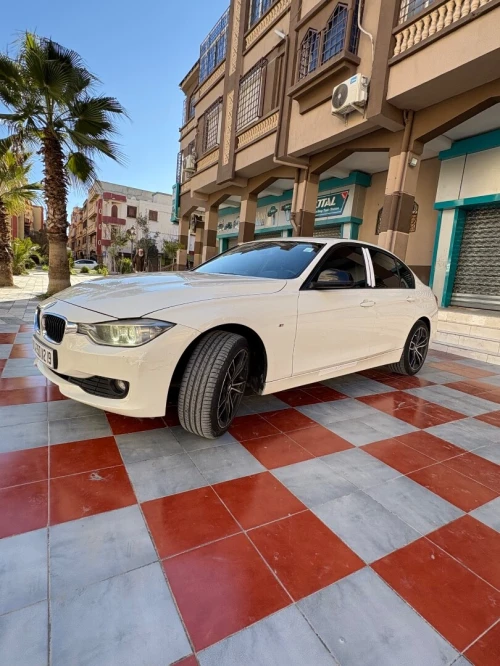 BMW Série 3 2012 Luxury