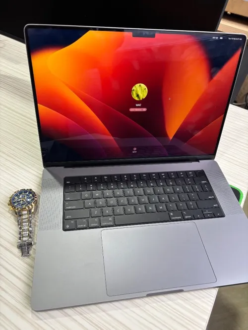 Affaire -Mac Book Pro M1 16 Pouces