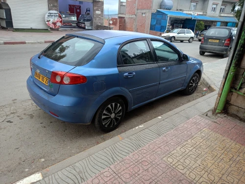 Chevrolet Optra 4 portes 2005 Optra 4 portes