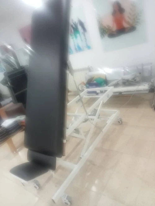 Table de verticalisation électrique