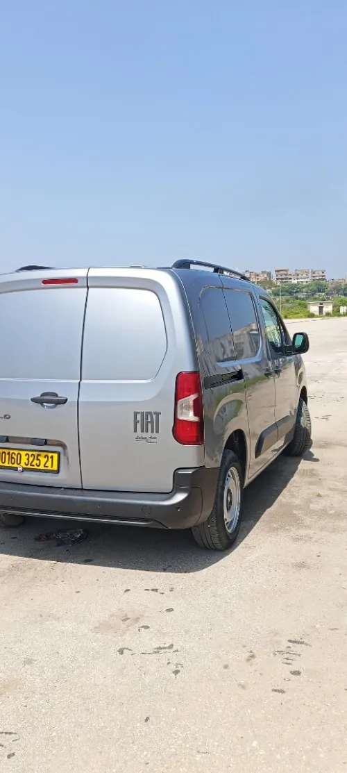 Fiat Doblo 2025 Tola