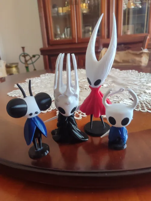 figurine hollow knight 