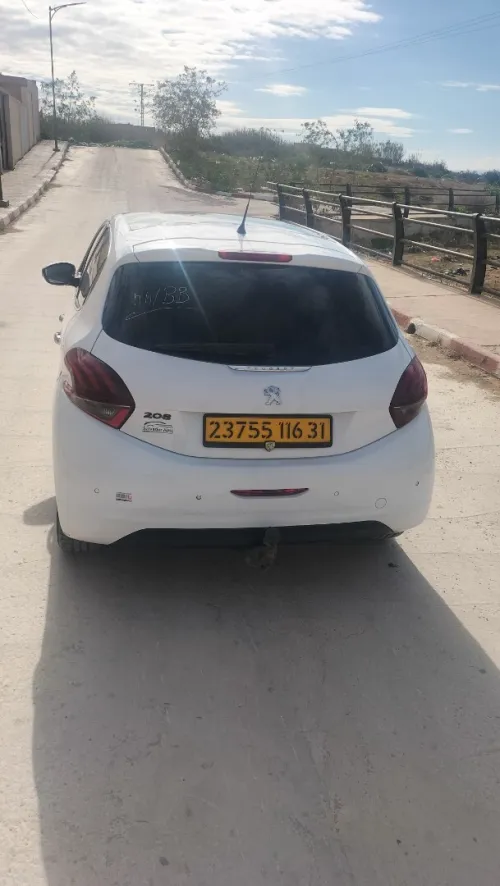 Peugeot 208 2016 Active Facelift