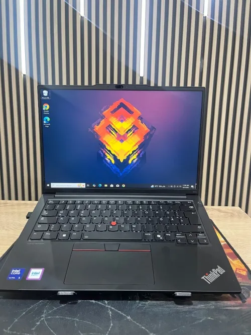 Lenovo thinkpad E14 Gen 6 2025  - Ultra 5-25U -16/512- 14 FHD+- intel graphics 