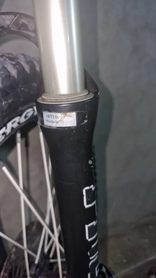 Vélo Ibis Mojo  Cadre carbone   bon état