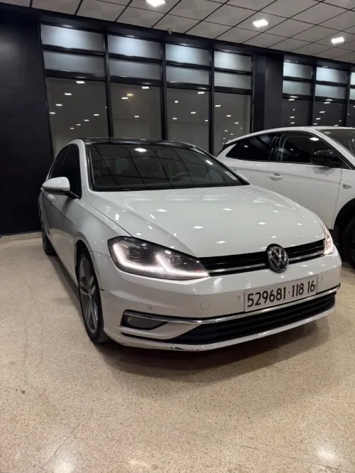 Volkswagen Golf 7 2018 Carat