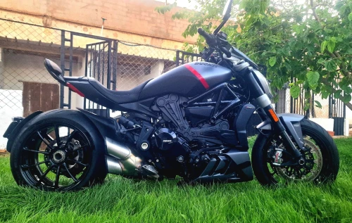 Ducati X-diavel 2022
