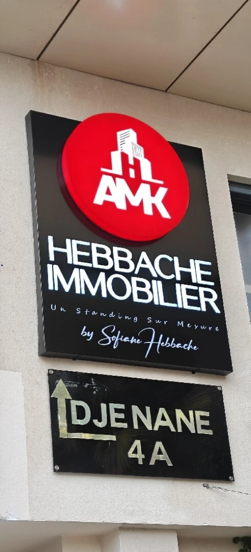 Enseigne lumineuse, panneaux publicitaire