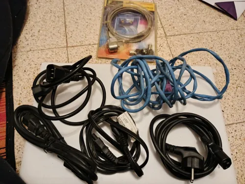 PRIX LOT - 15 mia DA / MUTLUSAN, legrand, AURIOL, .Disjoncteur, Prise elect, moniteur, cables