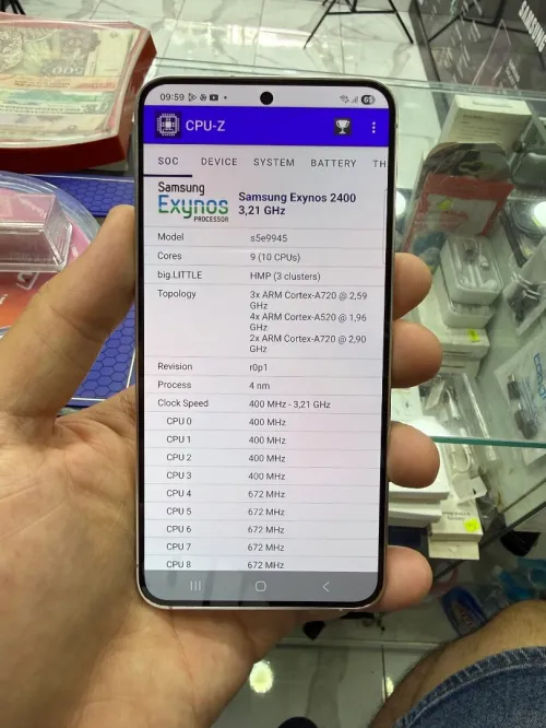 Samsung Galaxy s24 5G 8/128 double puce très  bon état