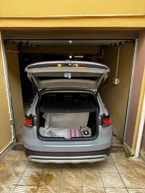 Volkswagen Tahru 2025 XR
