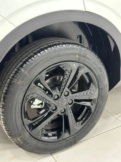 Geely Coolray 2025 