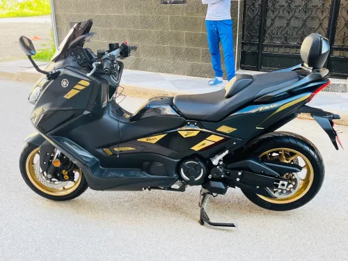 Yamaha cart gris safia Tmax 562 2023