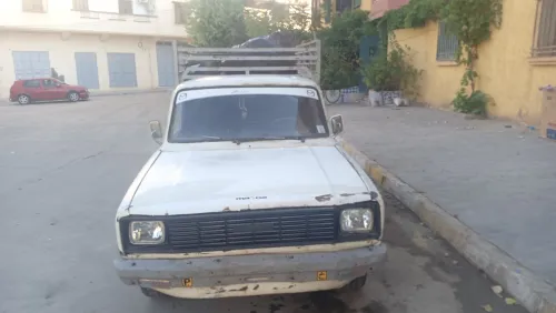 Mazda B1600 1983 Blanc