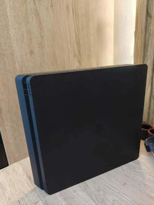 Ps4 slim version 13