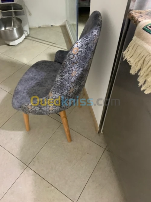 Table et chaise pour vos pizzeria fast-food 