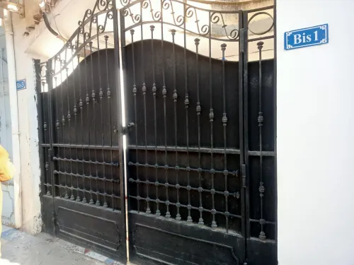 Vente jolie portail Neuf largeur 3 m hauteur 2 m 40