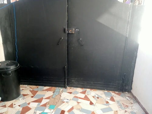 Vente jolie portail Neuf largeur 3 m hauteur 2 m 40