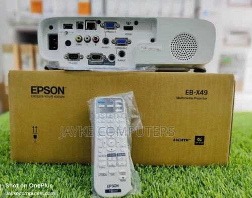 Epson EB-X49  XGA HD 1024x768 4:3 3600 lumens sous  emballage E20  3400 lumens  neuf  jdiid