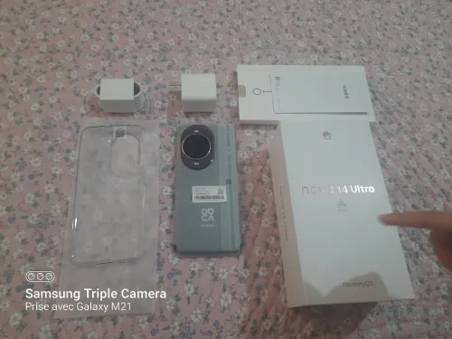 HUAWEI NOVA 14