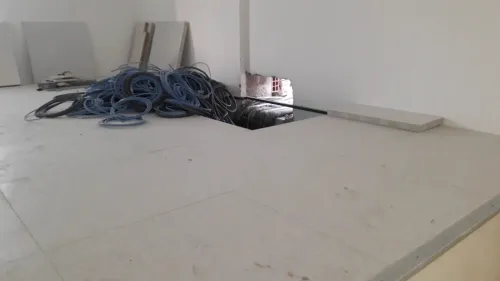 FAUX PLANCHER 